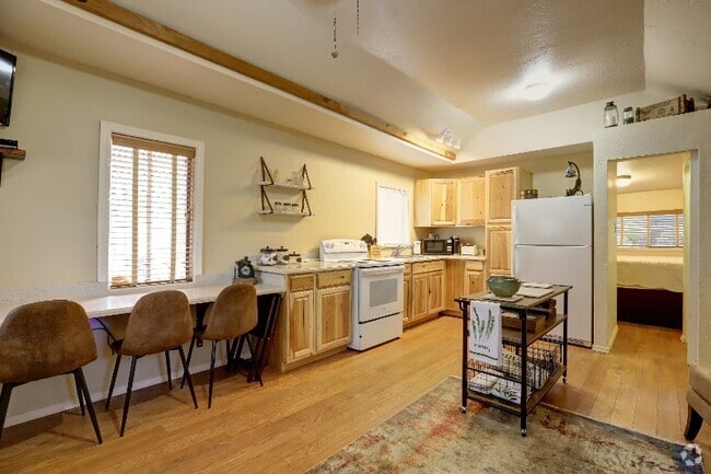 Building Photo - 108 Kendall St Rental