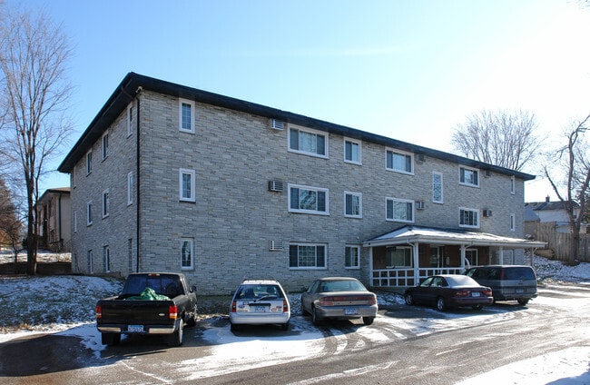 Building Photo - Peters Place Apartments