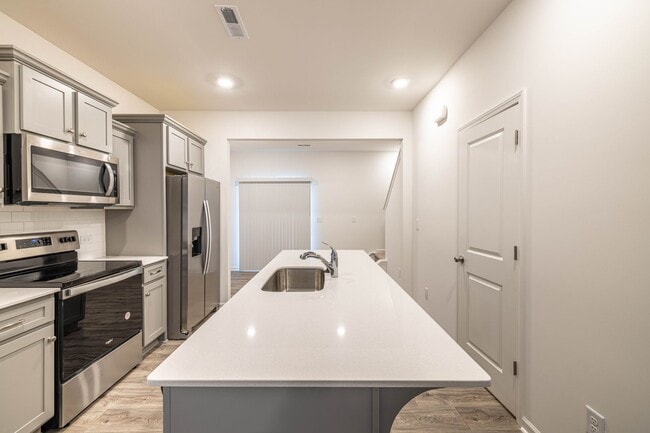 Photo - 2 Bedroom Townhome in Lowell (Minutes from I-85)- AUGUST MOVE IN!