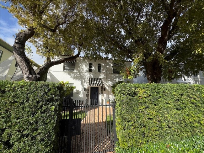 Building Photo - 1524 Euclid Ave Unit 2