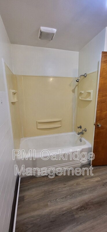 Photo - 1603 Broadway
