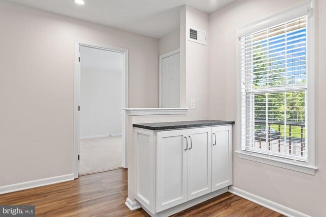 Photo - 106 Valley Stream Cir