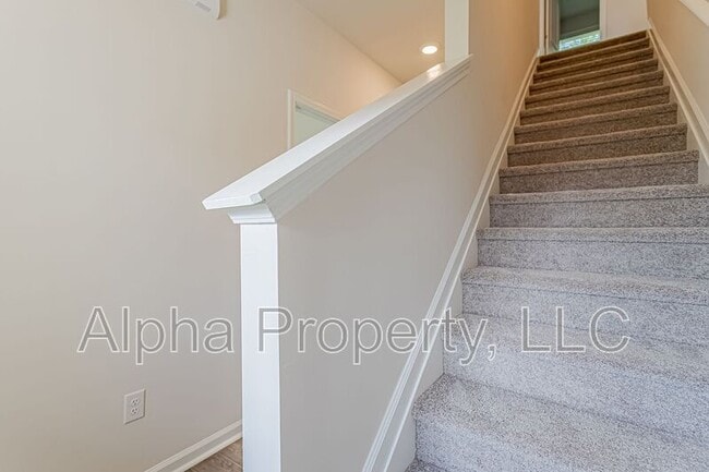 Photo - 364 White Peach Wy