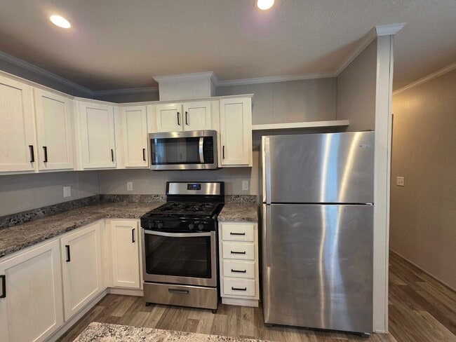 Photo - 3730 Birch St