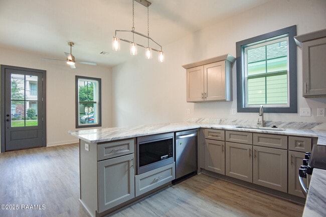 Photo - 134 Banister Ct