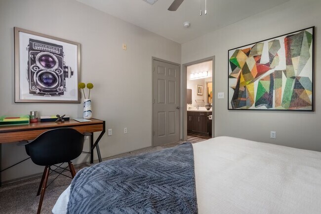 Photo - 12100 Metric Blvd Unit 1023