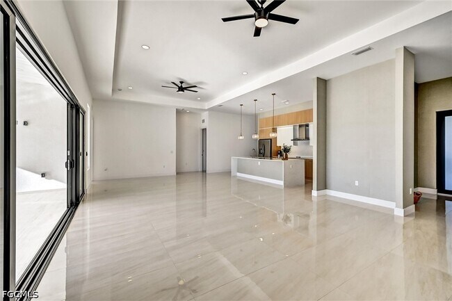 Photo - 2596 Surfside Blvd