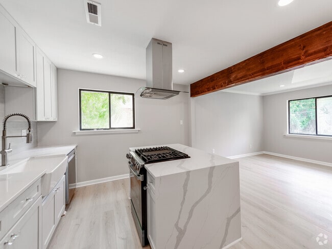 Building Photo - 4925 Springview Rd Rental