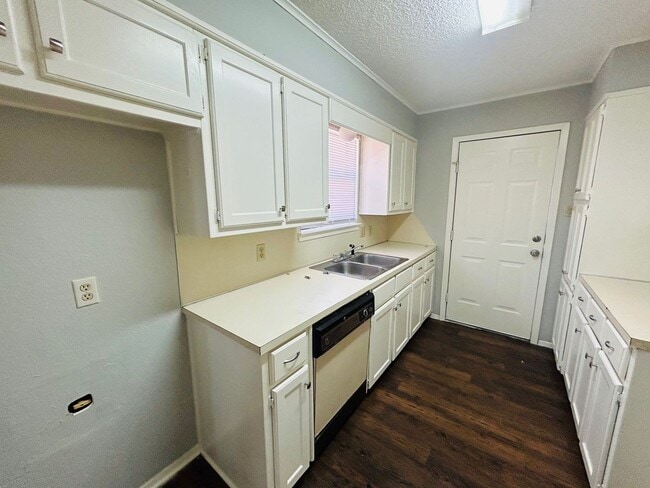 Photo - 324 Mill Creek Cir