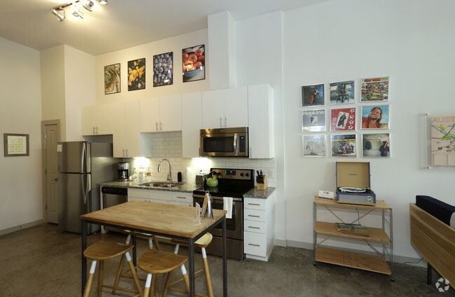 1BR-1BA 845sf