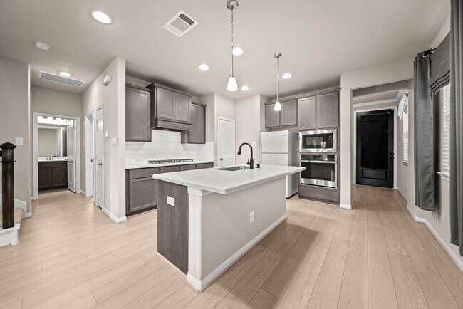 Photo - 17214 Broadleaf Oak Dr