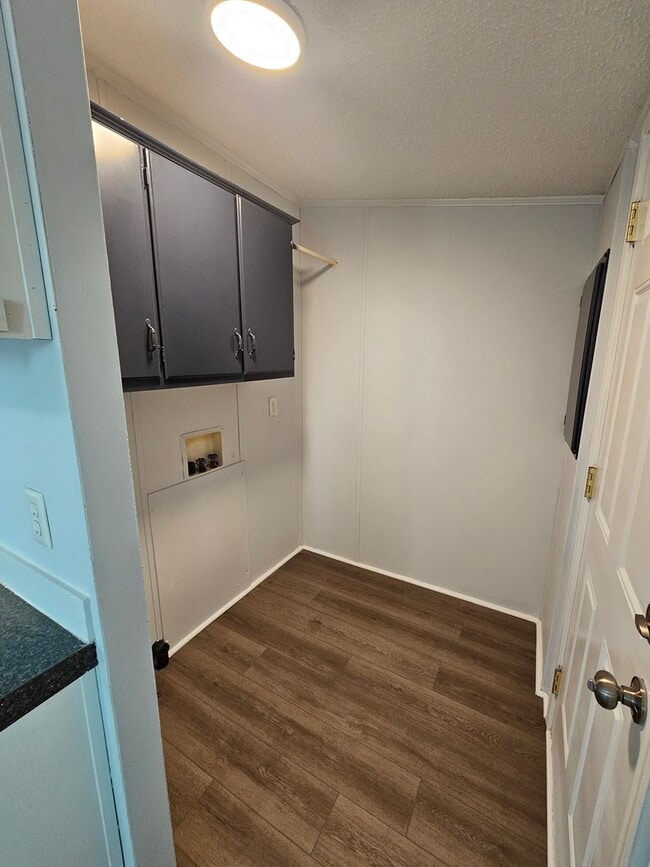 Photo - NEW LISTING!!!