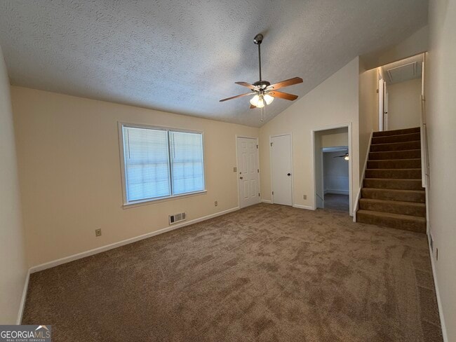 Photo - 734 Marthas Dr