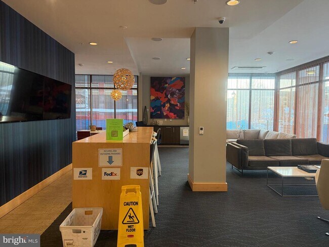 Photo - 1320 Fenwick Ln Unit 700