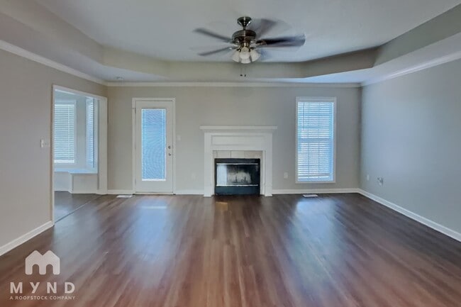 450 Loveless Rd