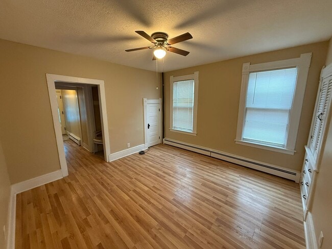 Building Photo - 29-31 Palmer Ave Unit 29 Palmer Ave - 1st Floor