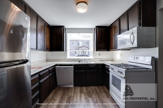 Photo - 502 12th St Unit Front