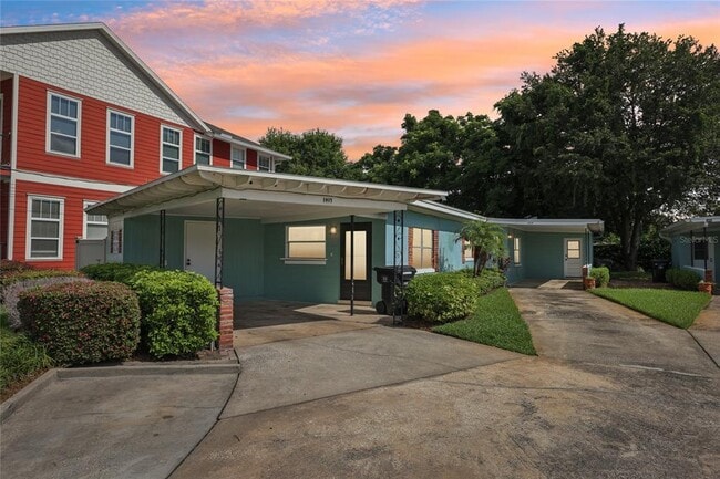 Photo - 1417 E Harding St Townhome