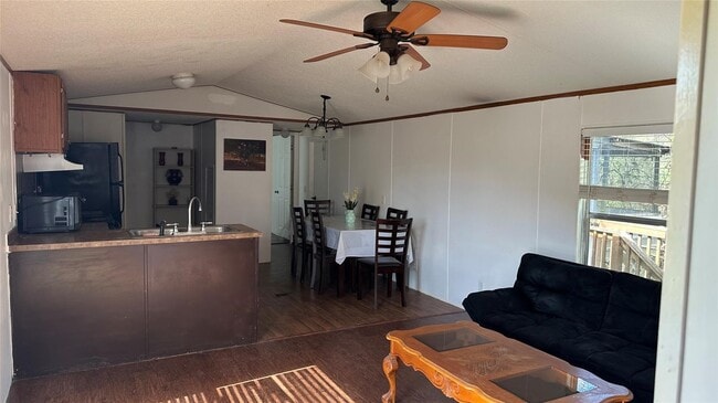 Photo - 23430 Bauer Hockley Rd