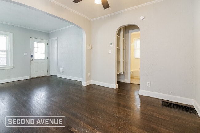 Photo - 5121 Agnes Ave