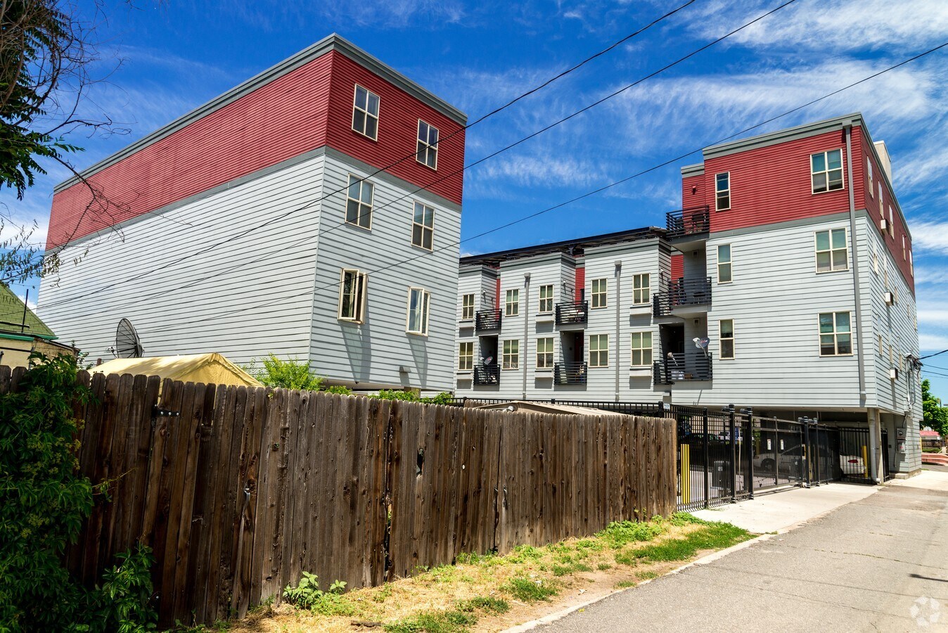 Fourth Quarter Apartments - Fourth Quarter Apartments