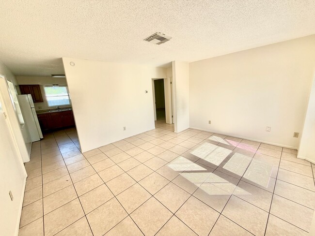Photo - 1909-1911 58th Avenue Drive West Unit 1909