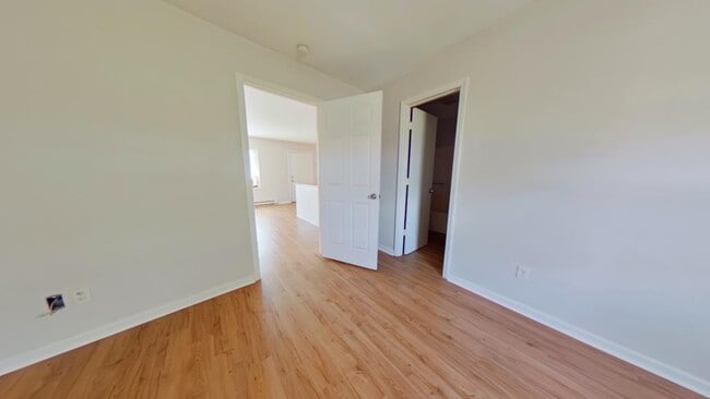 Photo - 1653 Dane St