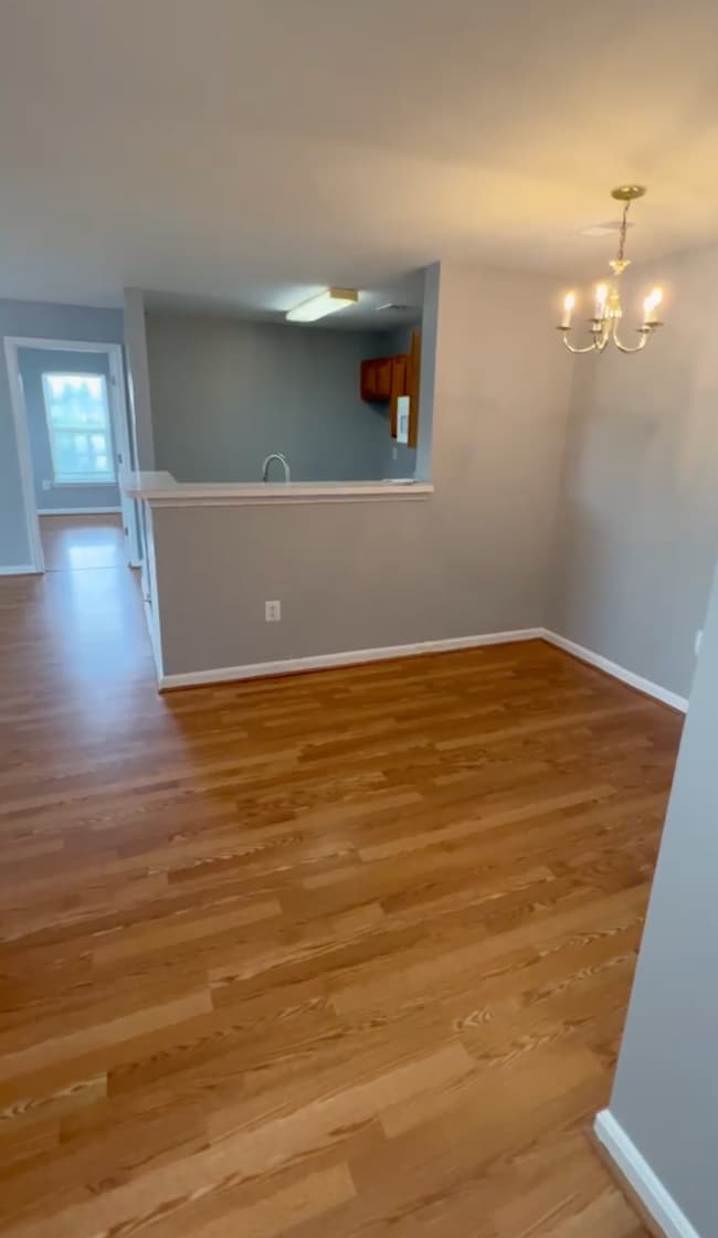 Dinning - 13306 Kilmarnock Way Unit A