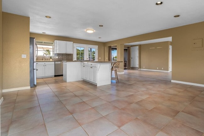 Photo - 312 Hiolani St