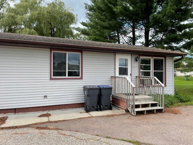 Front - 1414 N Hume Ave Townhome