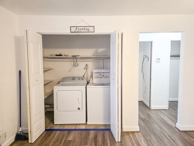 Photo - Holbrook & California Unit 3000 California