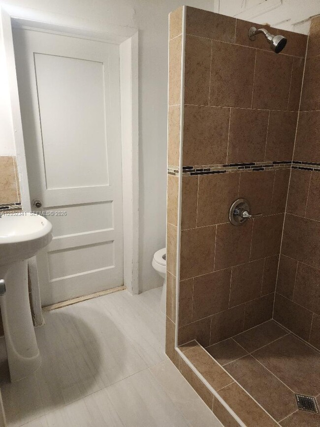 Photo - 13915 NW 5th Ct Unit 1