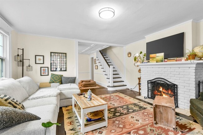 Photo - 330 First Ave Unit left side