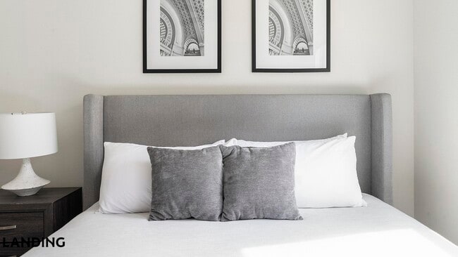 Photo - 12500 Shadowglen Trce Unit 6103