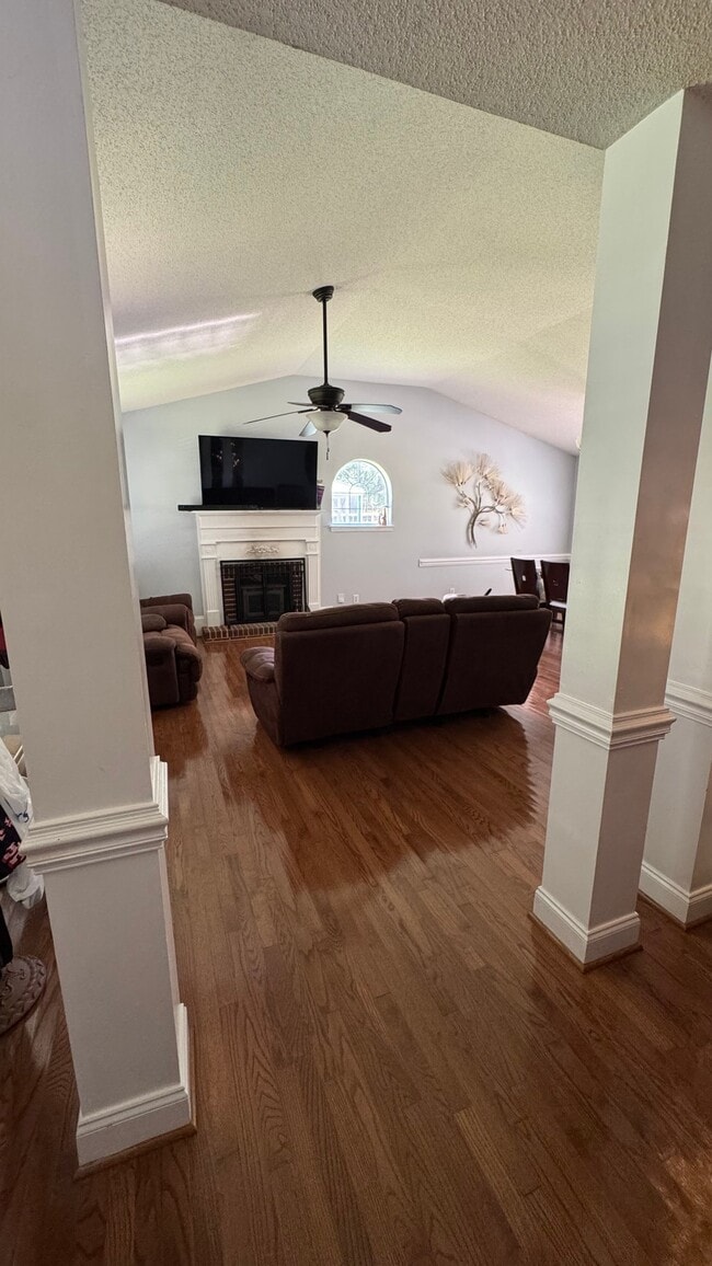 Photo - 13715 Kensal Green Dr