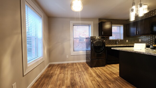 411 S Geyer Rd Unit 9B