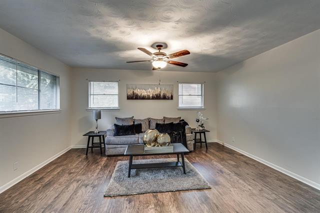 Photo - 3511 Burlingdell Ave House