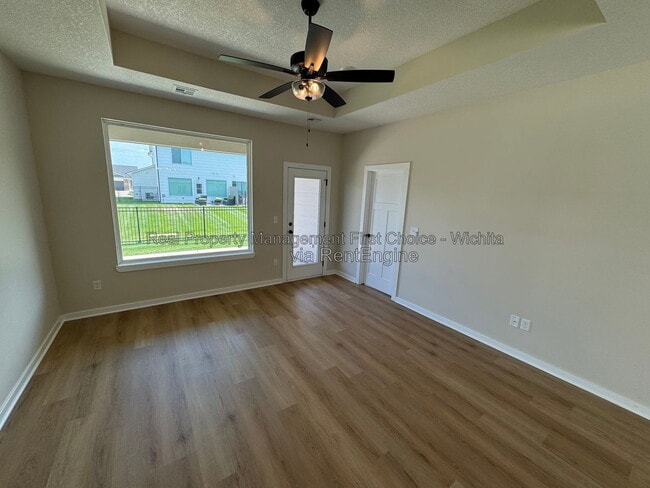 Photo - 12465 Blanford St
