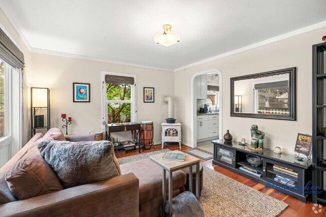 Building Photo - Serene, Artistic Retreat in the Heart of A... Rental