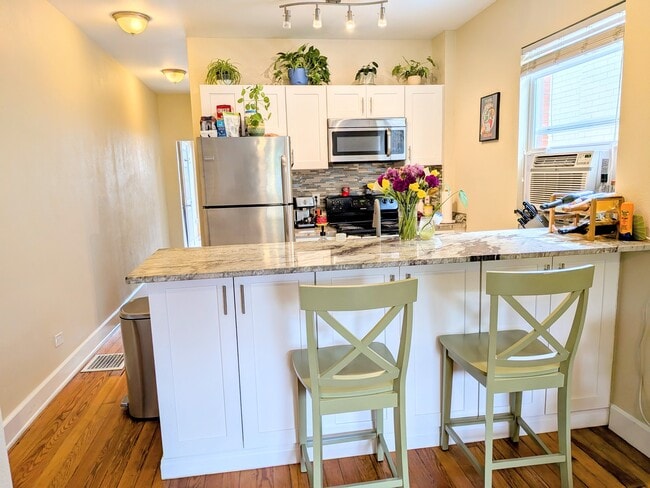 Building Photo - 2756 W 34th Ave Rental