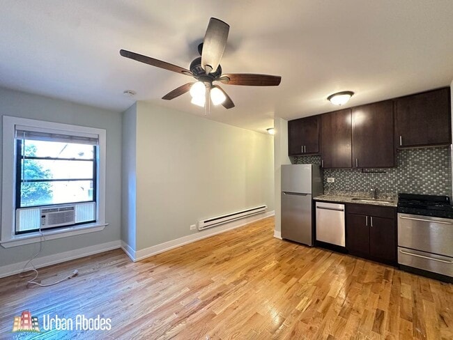 Photo - 816 W Cornelia Ave Unit A