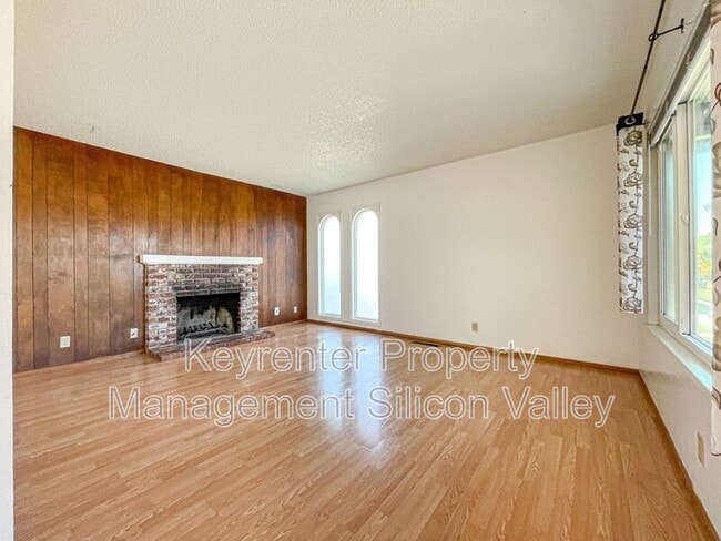 Photo - 34935 Peco St