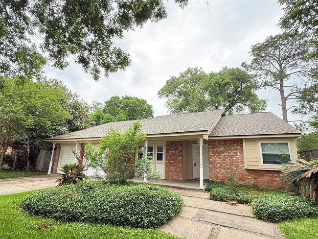 Photo - 16439 Hickory Knoll Dr