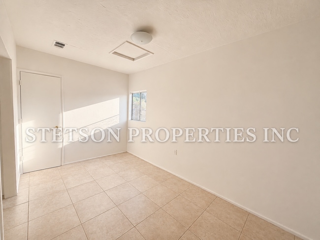 Photo - E. E Cleo Ave Unit 919 1/2