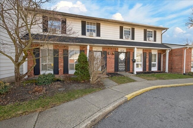 Building Photo - 717-717 Southfield Ct Unit 715 Southfield Ct.