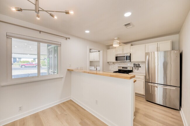 Photo - 5407 Spring Meadow Rd