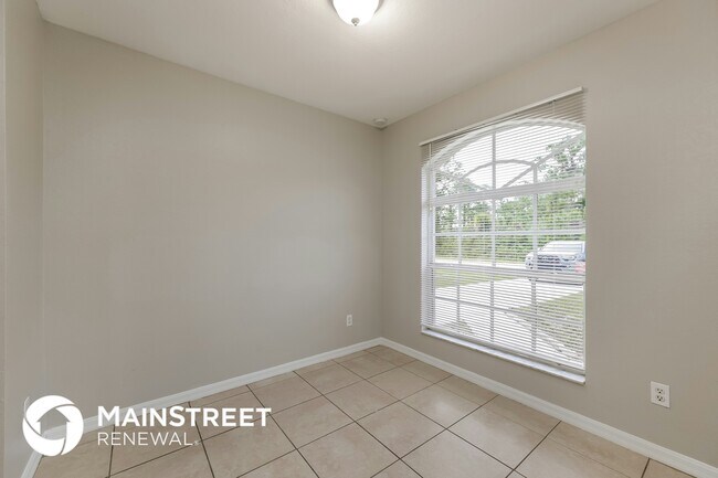 Photo - 3303 69th St W