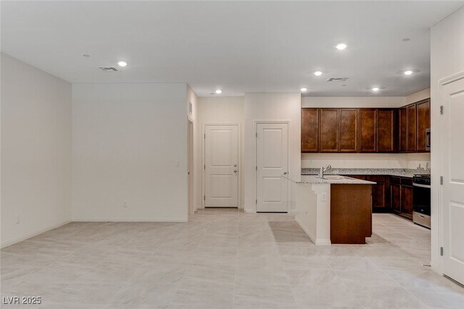 Photo - 2620 Ercolano St