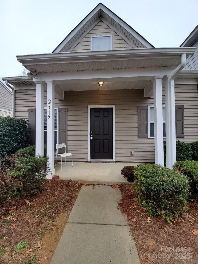 Building Photo - 2715 Meadow Knoll Dr Rental