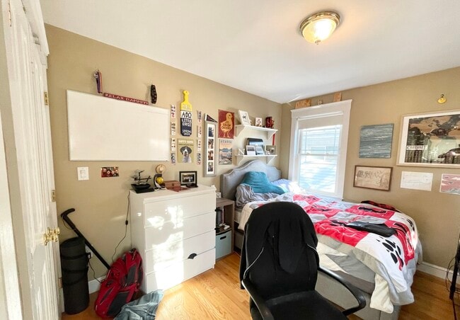 Photo - 23 Iroquois St Unit 1B